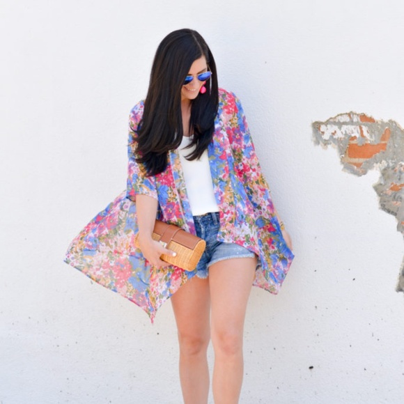 Meritt Tops - Meritt overlay floral confetti chiffon kimono Meritt Tops - Meritt overlay floral confetti chiffon kimono